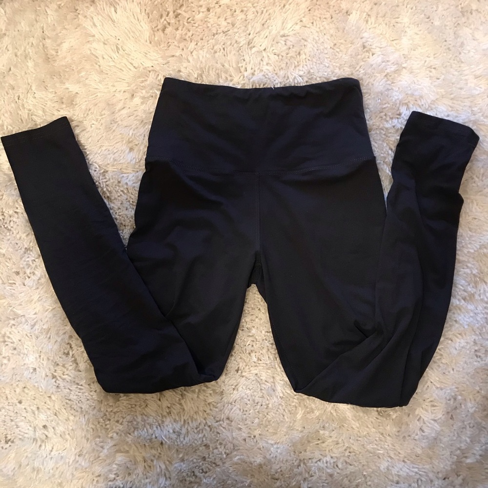 Black leggings